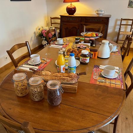 Les Crepinieres Bed & Breakfast Chartres Dış mekan fotoğraf