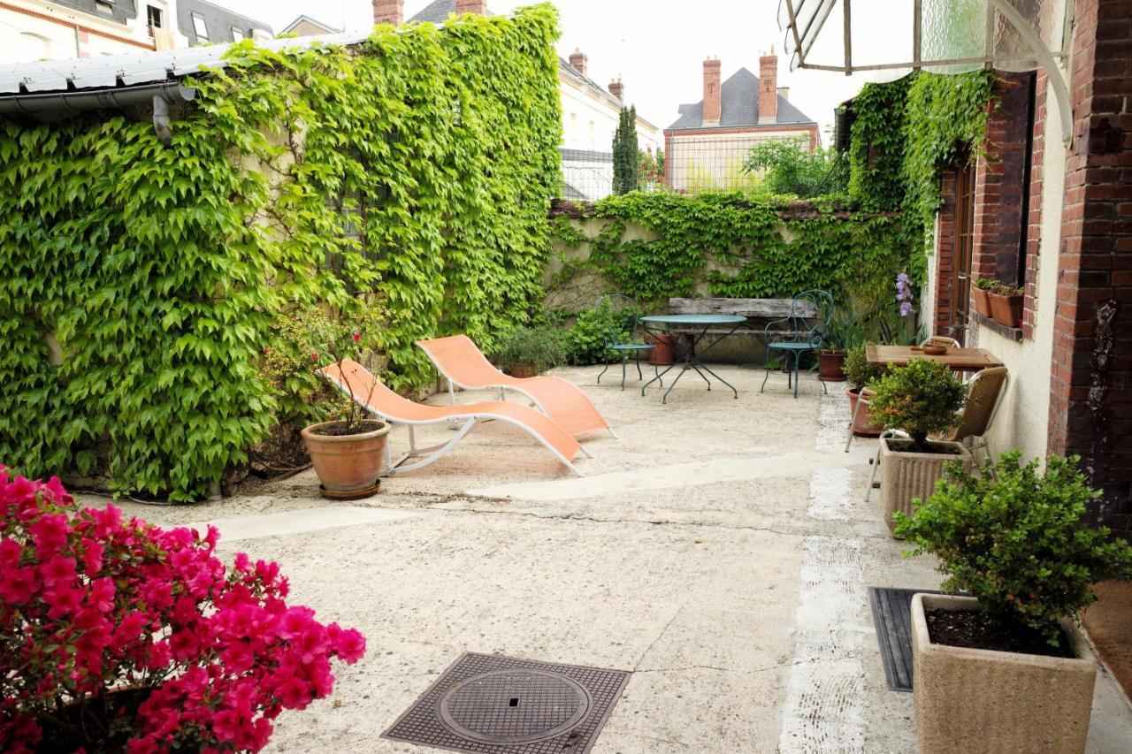 Les Crepinieres Bed & Breakfast Chartres Dış mekan fotoğraf